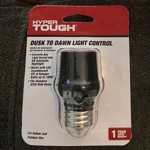 Hyper Tough Indoor/Outdoor Dusk to Dawn 100 Watt Bulb Light Control, Black